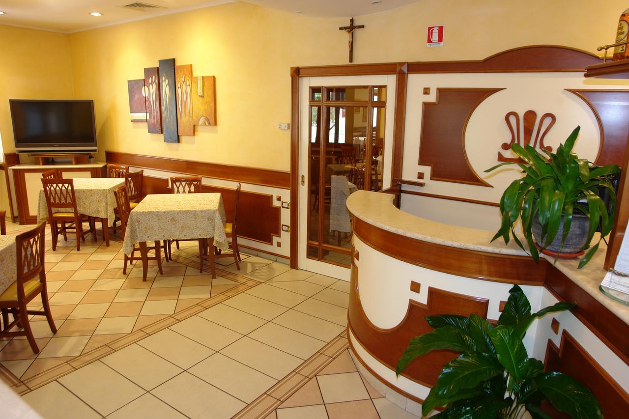 Hotel Sollievo San Giovanni Rotondo Kültér fotó